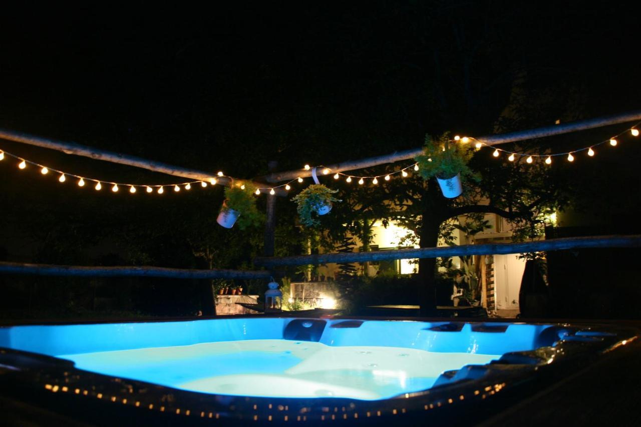 I Fichi Bianchi Bed & Breakfast Кутрофиано Екстериор снимка